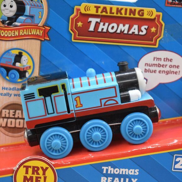 Talking Thomas Talks & Lights Up Hero of Rails Learning Curve Thomas & Friends - Picture 5 of 11